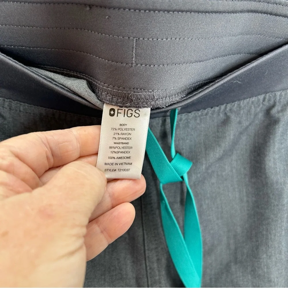 Figs mens gray pull on technical pants